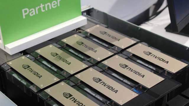 報導:中國科技公司下單逾200萬顆H200晶片 輝達緊急洽談台積電擴產(圖:shutterstock)