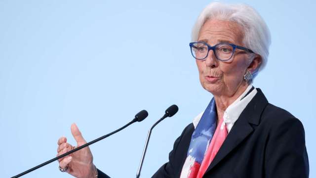 高過Fed主席三倍有餘!最新分析稱歐央行總裁2024年實際收入 比公開揭露數字高56%(圖:Shutterstock)