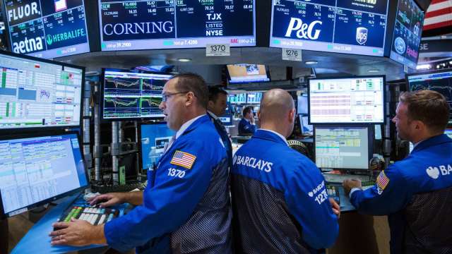 〈美股早盤〉AI題材點燃2026首個交易日 主要指數上揚、費半漲逾4%。(圖：REUTERS/TPG)