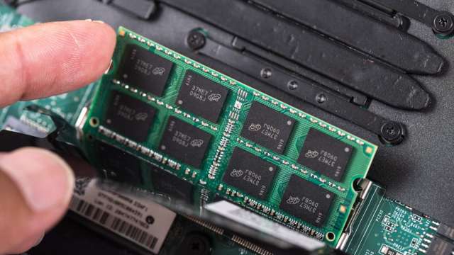 晶片股2026開年強勢反彈，美光升超10%(圖：Shutterstock)