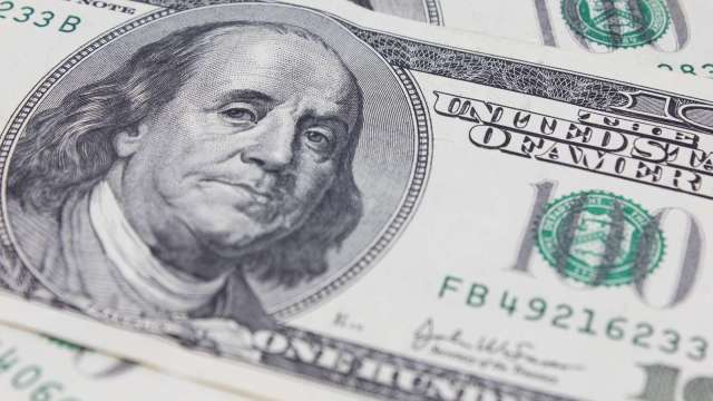 避險需求降溫 經濟數據疲軟 美元周二亞盤走弱(圖:shutterstock)