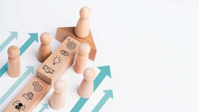 處置引發資金轉向：記憶體走弱　面板vs. PCB—誰能成新資金據點？下一檔熱門股都在這！？(圖:shutterstock)