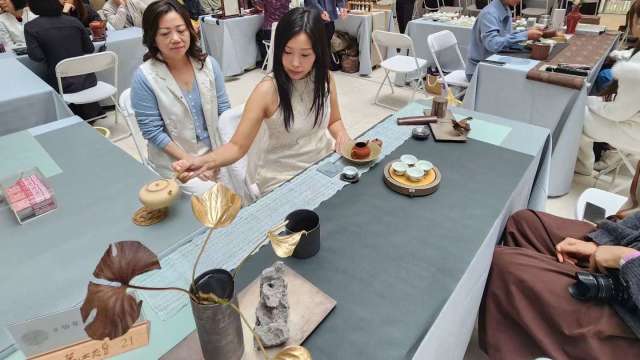 cover image of news article