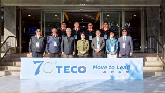 蕭美琴參訪東元產線，聚焦無稀土馬達、無人機與機器人關節模組。(圖：東元提供)