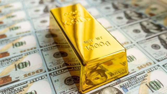 〈貴金屬盤後〉黃金遭獲利了結連跌兩日 本周仍有近2%漲幅  (圖:Shutterstock)