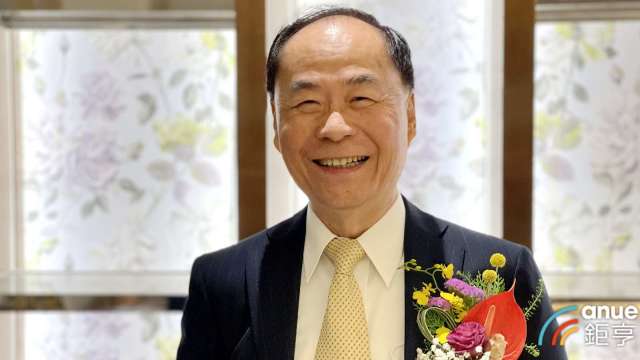 亞光董事長賴以仁。(鉅亨網記者張欽發攝)
