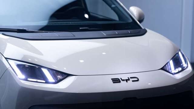 歐盟重稅縮手改談最低價 反成中國電動車保護傘 比亞迪單車利潤飆7倍。(圖:shutterstock)