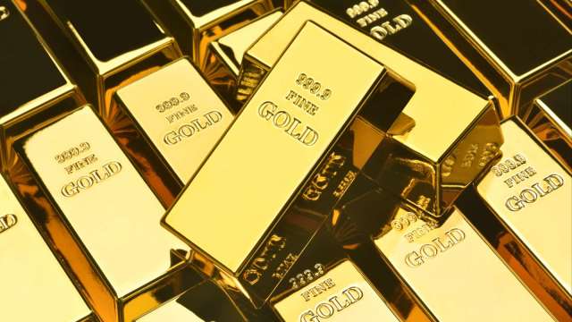 〈貴金屬盤後〉黃金登峰造極衝破4700美元 白銀觸新高後回軟  (圖:Shutterstock)