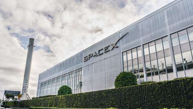 SpaceX估值飆8000億美元 選定4大投行操盤史上最大IPO。(圖:shutterstock)