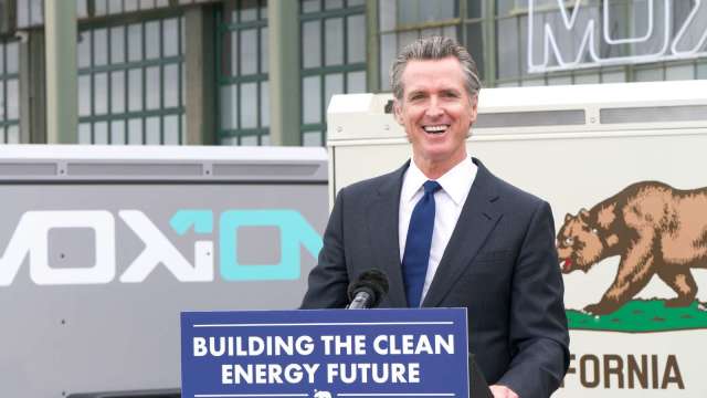 加州州長紐森指控川普「貪污」超15億美元！貪腐規模在美國歷史前所未有。（圖：Shutterstock）