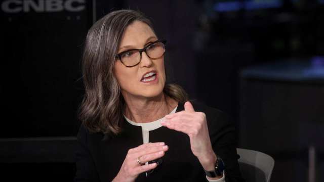 「木頭姐」ETF跑輸標普500！方舟投資的顛覆式創新出了什麼問題？(圖：REUTERS/TPG)