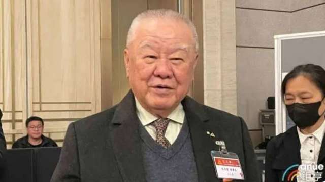 外資買盤連2天回補 推升台玻強漲4%站回所有均線之上。(台玻董事長林伯豐)。(鉅亨網資料照)