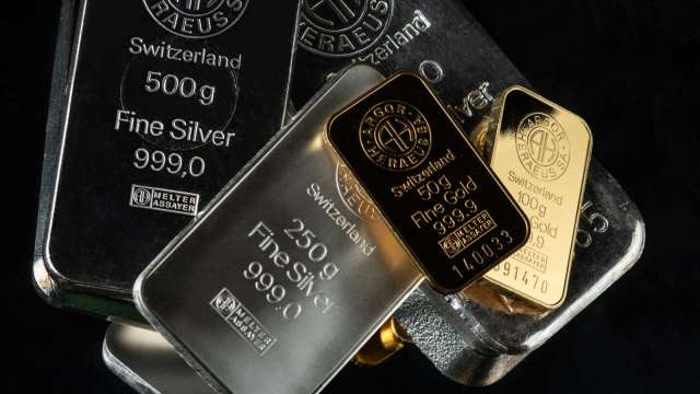 漲到癲狂！金價漲破5100美元 白銀單日飆10%衝上110美元 專家：貨幣貶值交易熱潮持續升溫（圖：Shutterstock）