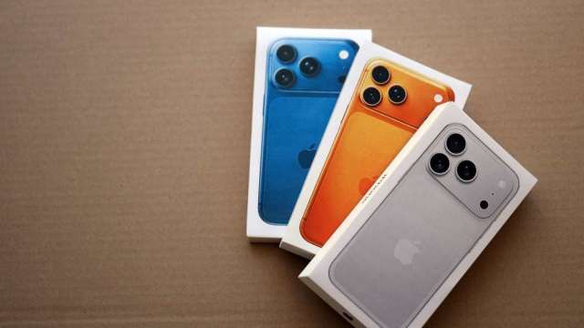 記憶體漲近1倍照吞!蘋果罕見讓步 半年iPhone成本壓力爆表。(圖:shutterstock)