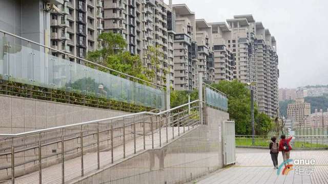 新店區房價去年漲4.8%領跑新北精華區。(鉅亨網記者張欽發攝)