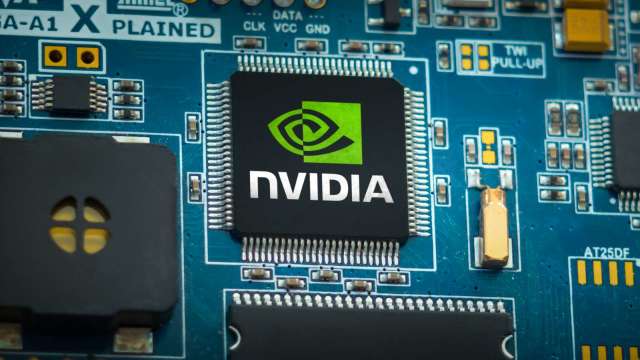 路透:中國已批准首批輝達H200晶片進口 (圖:shutterstock)