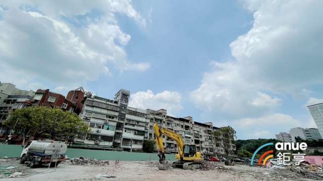 不光只土方之亂造成變數 去年第二季起建物展期開工數量早已在攀升。(鉅亨網記者張欽發攝)