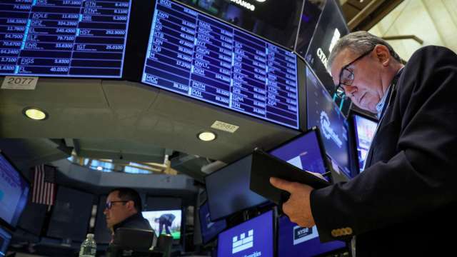 〈美股早盤〉投資人消化科技股財報 主要指數漲跌不一(圖：REUTERS/TPG)