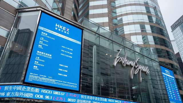 港股1月收官 三大指數全日走低 有色金屬與科技股承壓(圖:shutterstock)