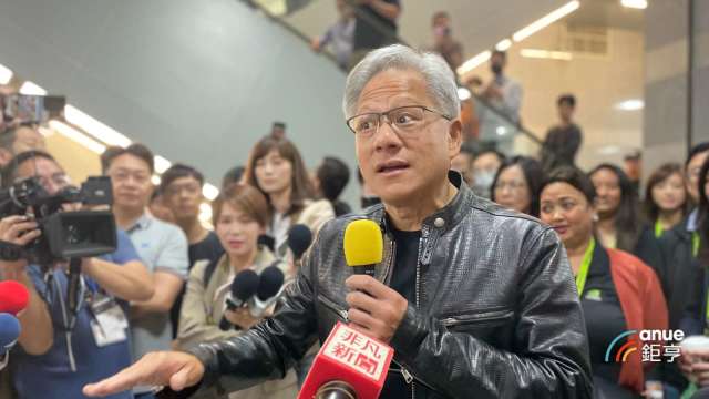 黃仁勳來台、聯電法說、景氣燈號翻「紅」，本周大事回顧。(鉅亨網資料照)