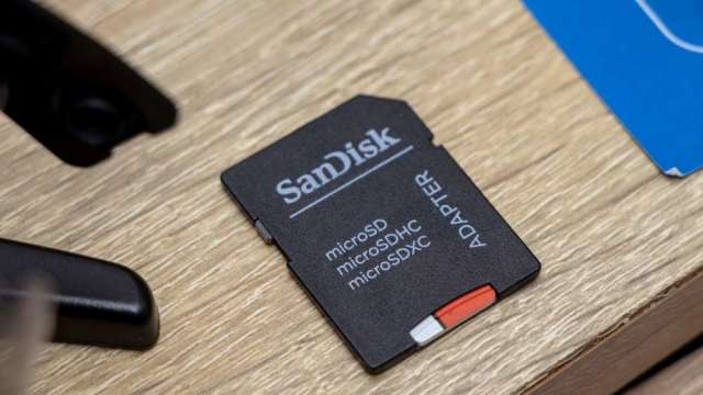 AI記憶體新王者！SanDisk淨利暴增6倍 華爾街喊衝千美元：還有50%空間。(圖:shutterstock)