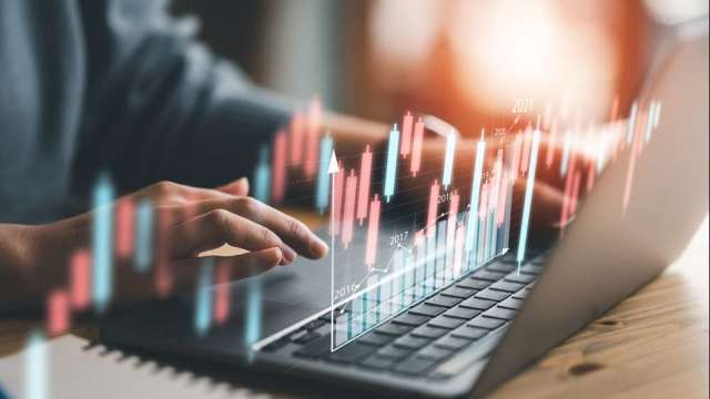 「撿便宜大軍」出動！00878配息加碼 單日爆10萬張大量。(圖：shutterstock)