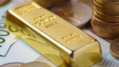 〈貴金屬盤後〉美元回升衝擊 黃金續跌、白銀暴跌近14%