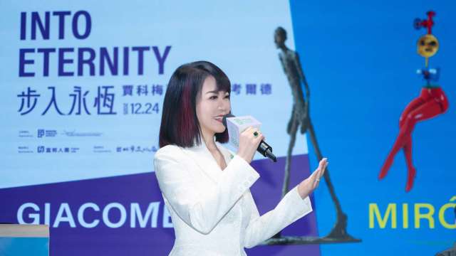 富邦美術館翁美慧館榮獲「2025 亞洲當代年度最佳主理人（Best Art Chief Executive Officer (CEO) & Founder）」殊榮。(圖／富邦美術館)