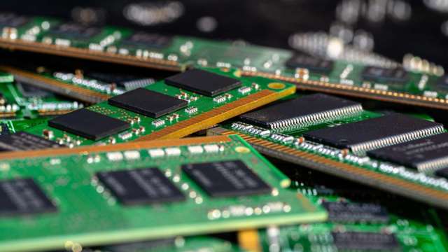 15年來最嚴重記憶體荒正在逼近！高盛：縱使消費端需求崩塌也無法阻止(圖:shutterstock)