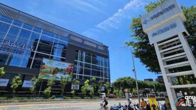 美進口車傳降稅開放，車輛公會籲不可低估衝擊、提三訴求請政府納周全配套。(鉅亨網資料照)