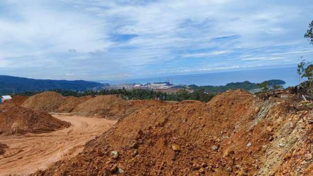 印尼重砍全球最大鎳礦配額71% 倫鎳應聲飆漲。(圖:shutterstock)