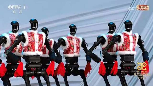 機器人春晚引爆熱議!AI濃度比論文還高 拆解背後中台科技角力。(圖:shutterstock)