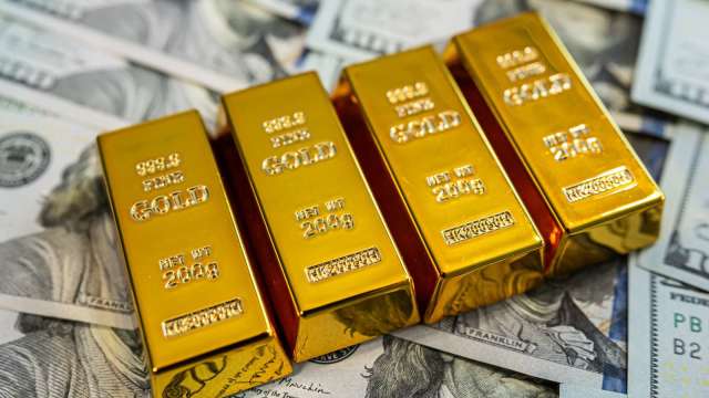 金價強彈逾2%  Fed紀要暗示恐升息 美伊、俄烏局勢牽動「地緣政治溢價」。（圖：Shutterstock）