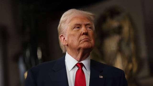 美媒:美軍最快周末空襲伊朗 但川普尚未做最終決定(圖:shutterstock)