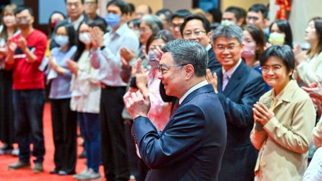 卓揆新春團拜開工喊話:鎖定關稅談判確保最惠條件 並強化與立院溝通效率。(圖:行政院提供)