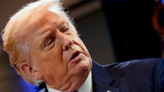 川普10%全球關稅先上路!白宮:「稍後」將提高至15%。(圖:REUTERS/TPG)