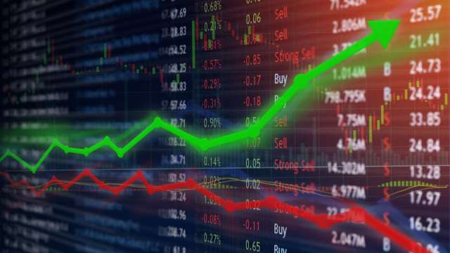 〈台股盤後〉策馬狂奔連5日創新高 爆天量9820億元漲712點收35413點。(圖：shutterstock)