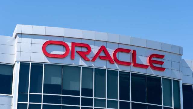 分析師指甲骨文大跌帶來低接「頂級成長股」機會(圖：Shutterstock)
