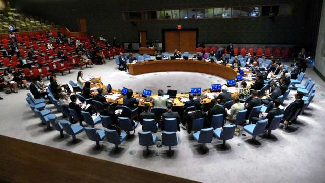 聯合國安理會通過決議，強烈譴責伊朗。（圖：Shutterstock）