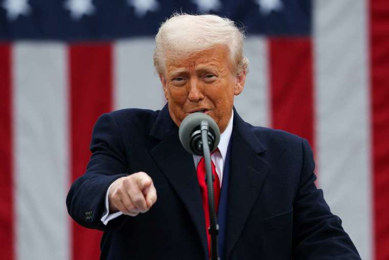 川普：美軍已「兩度摧毀」伊朗領導層 (圖：shutterstock)