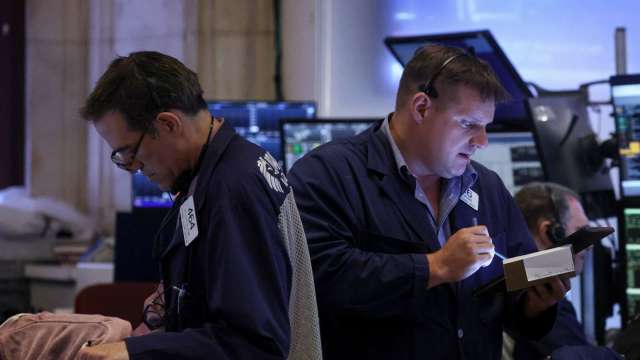 AI引爆白領失業海嘯？渾水創始人：401K崩潰恐成美股最大炸彈(圖：REUTERS/TPG)