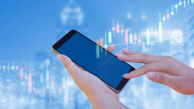 〈焦點股〉一詮AI轉型見效去年獲利大增逾1.6倍 早盤放量閃現漲停。(圖：shutterstock)