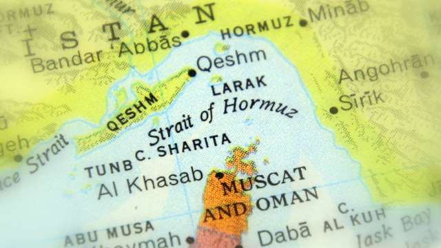 繞過荷姆茲海峽！沙烏地阿拉伯、阿聯與阿曼聯手緊急建造波斯灣物流新動脈(圖:shutterstock)