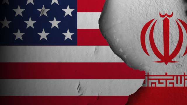 伊朗威脅打擊美國關聯能源設施!美軍空襲哈爾克島後局勢再升級。(圖:Shutterstock)