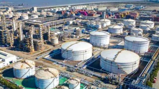 cover image of news article