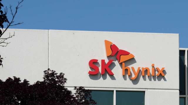 SK海力士亮相輝達GTC展出HBM4等新一代AI產品 崔泰源：晶片晶圓短缺恐持續至2030年 (圖:shutterstock)