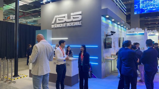 華碩與台智雲聯手打造AI City 5層架構 搶攻全球智慧城市商機。（鉅亨網記者吳承諦攝）