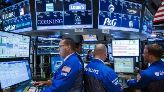 川普怒批多國拒護航 油價重返100美元上方 四大指數小幅收高 (圖：REUTERS/TPG)