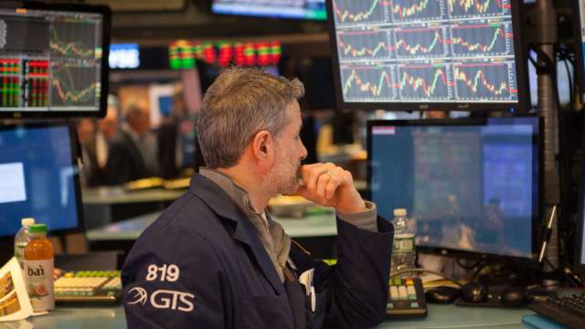 幾乎「無處可躲」!高盛警告:美股下跌風險升高、債券與黃金避險效用減弱。(圖:Shutterstock)