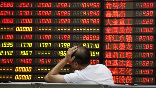 三大指數大跌3.5%,滬指守住3,800點。(圖:Shutterrstock)